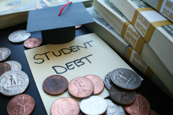 Image of the article Students Loan Programs